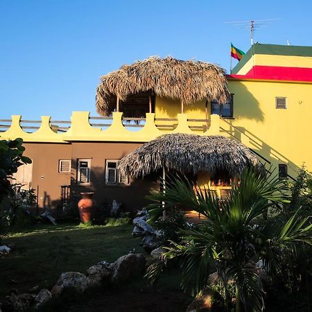 Kudehya Guesthouse Treasure Beach Zewnętrze zdjęcie