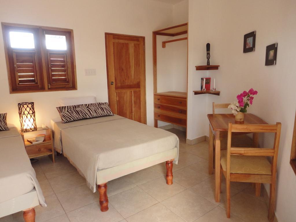 Kudehya Guesthouse Treasure Beach Pokój zdjęcie